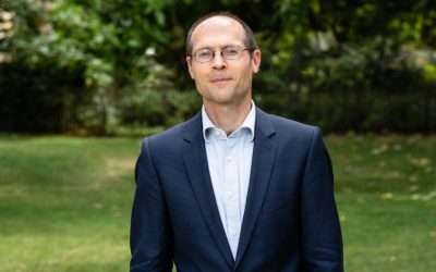 COVID-19: Olivier De Schutter : « Le rôle des politiques de créer des récits auxquels l’on puisse adhérer pour se projeter dans l’avenir et pour éviter d’être captif du court terme est très souvent sous estimé. Or, il est tout à fait décisif »
